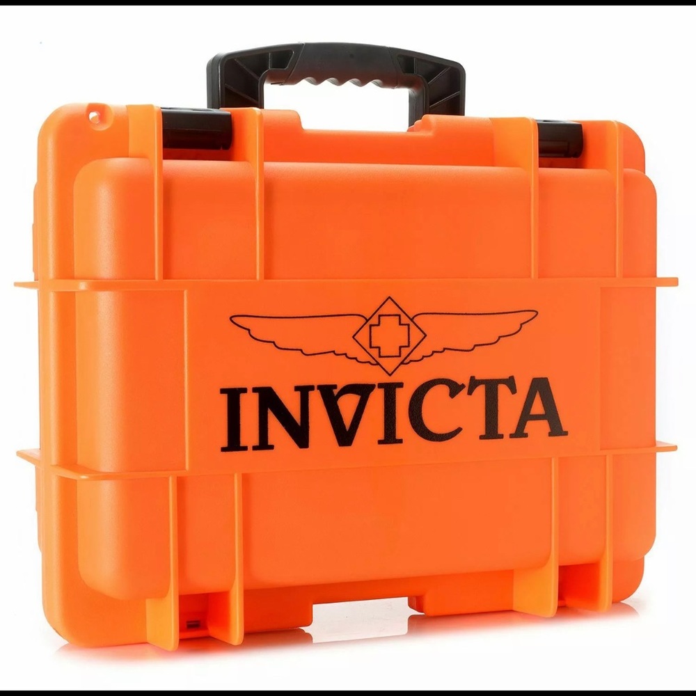 Invicta 8 slot diver case
